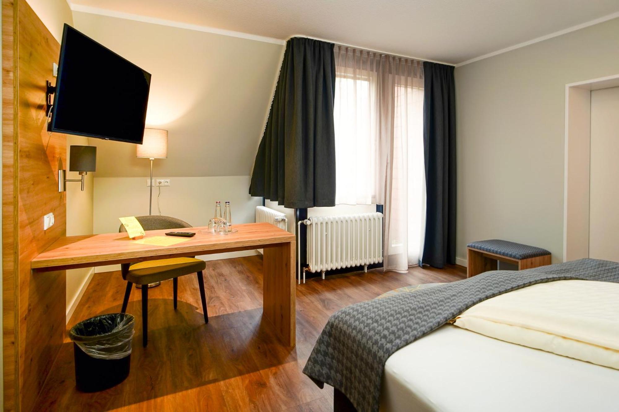 Hotel Lindenhof Bielefeld Dış mekan fotoğraf